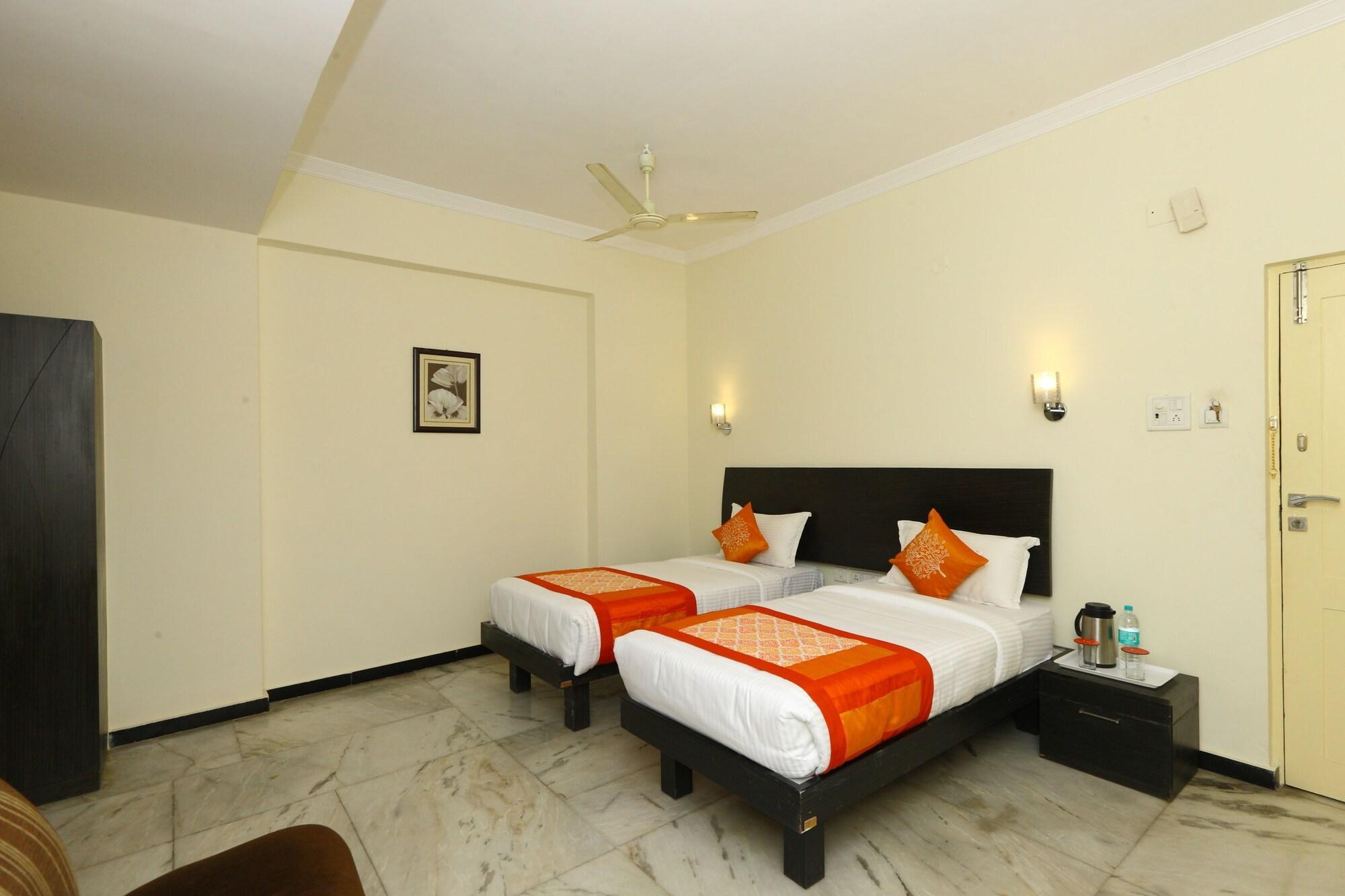 Oyo Flagship 470 Us Consulate Hotel Chennai Bagian luar foto